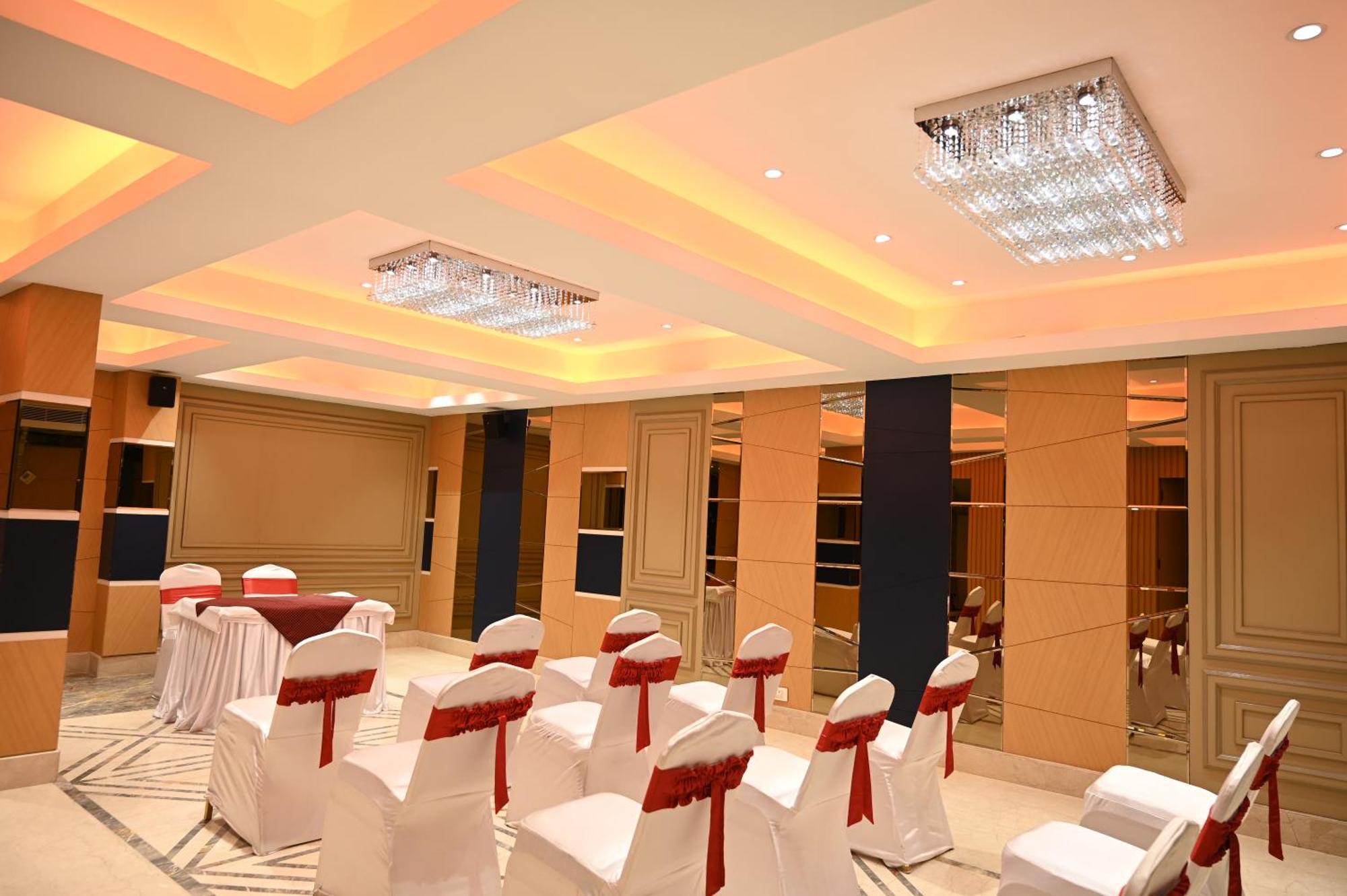 Hotel Trax International Jamshedpur Bagian luar foto