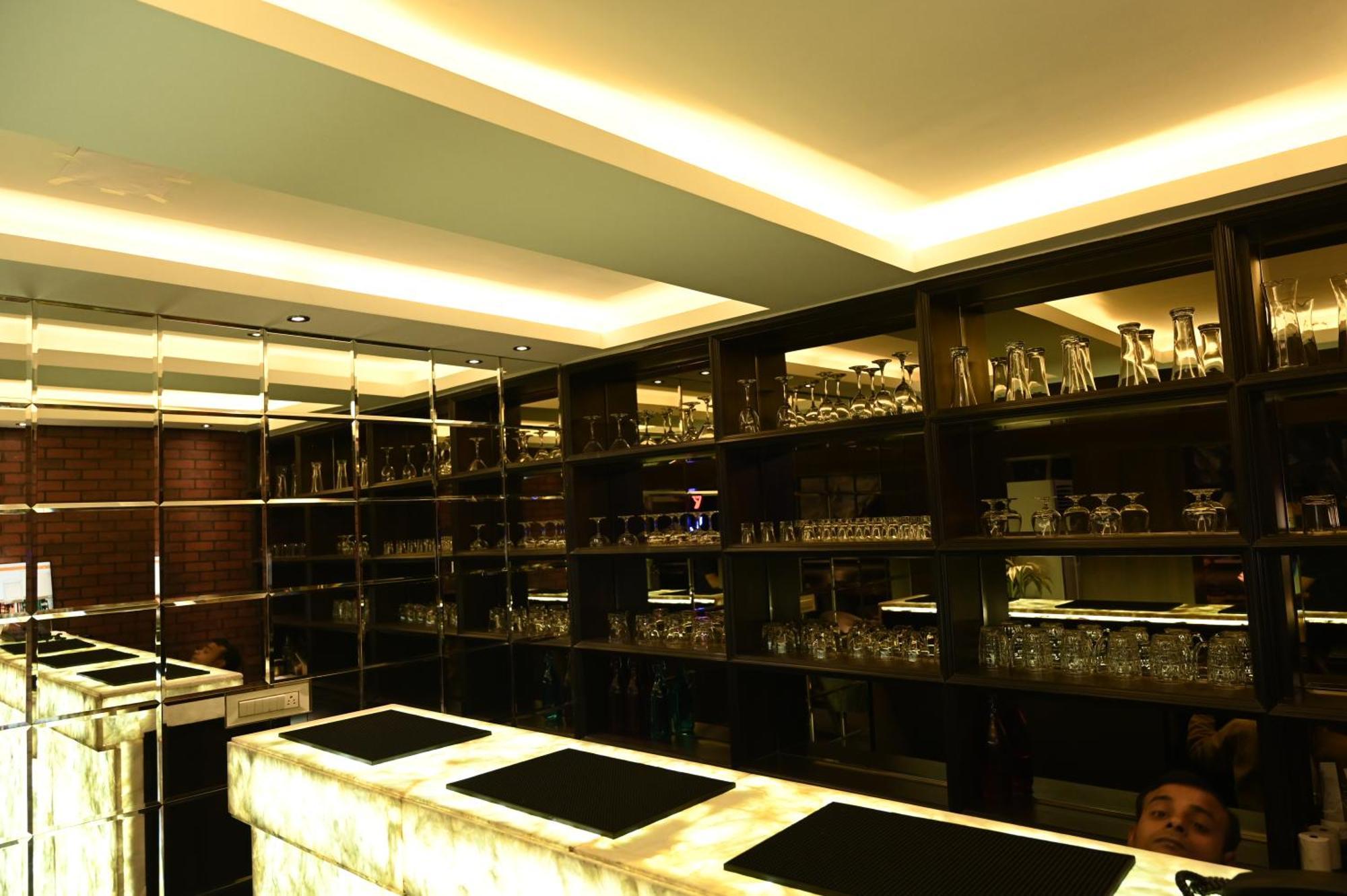 Hotel Trax International Jamshedpur Bagian luar foto