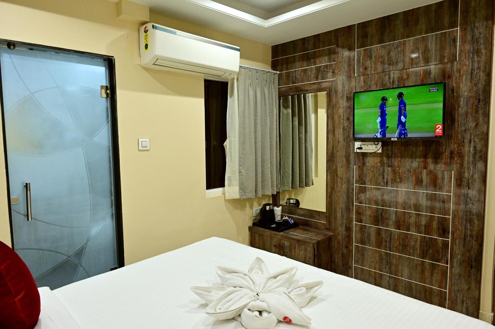 Hotel Trax International Jamshedpur Bagian luar foto